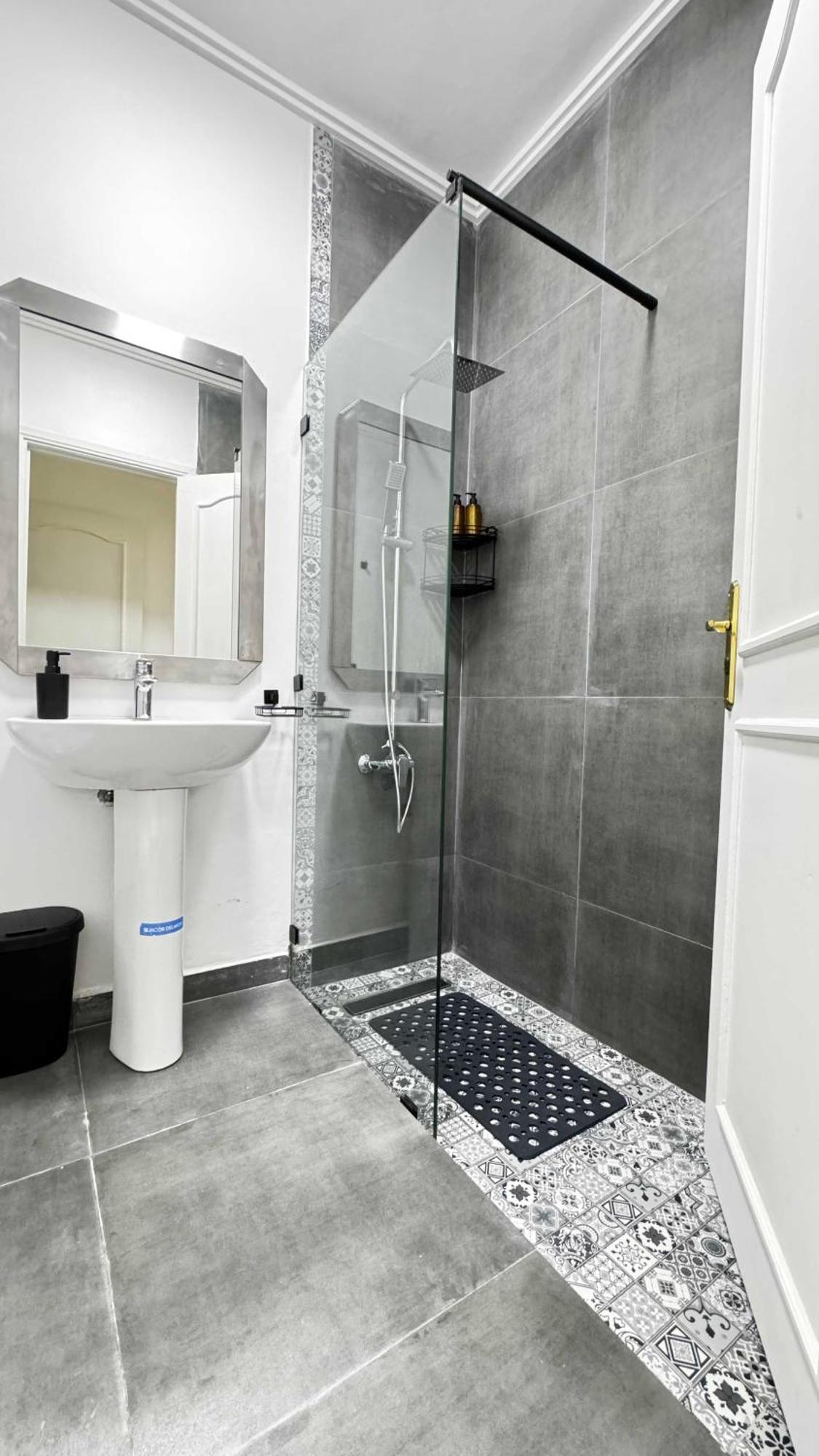 Ferienwohnung Calays Tu Hogar Junto Al Mar Tanger Exterior foto